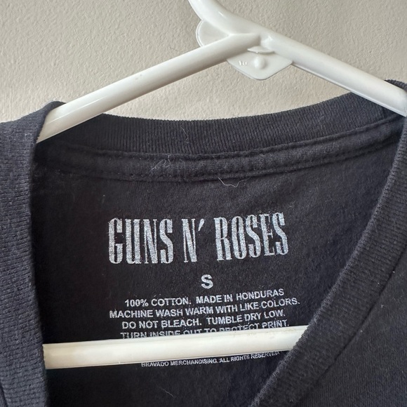 Men’s Guns N Roses shirt Small - Picture 2 of 2